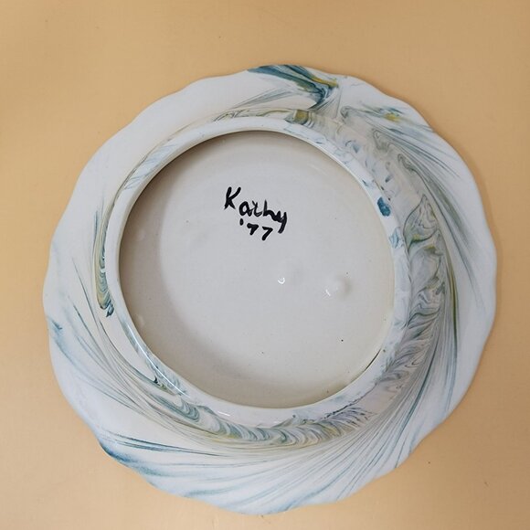 Vintage 1977 Handcrafted Ceramic Pitcher & Basin Set With Swirl Design Farmhouse - Picture 4 of 14